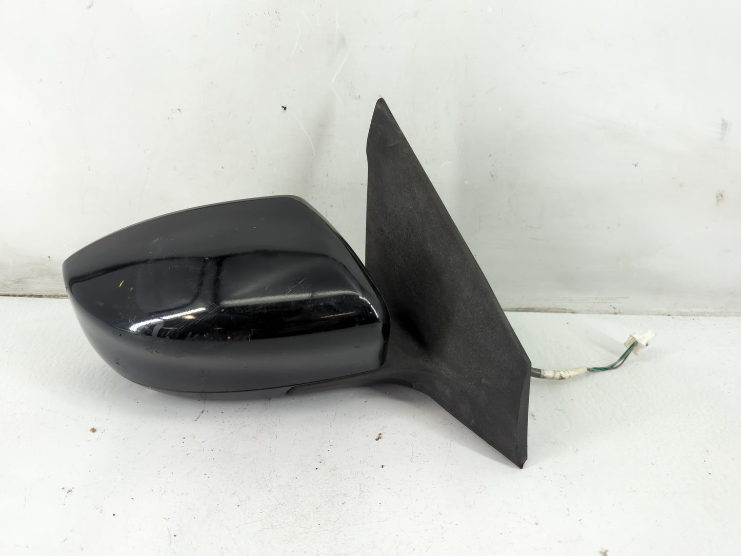 2016-2019 Nissan Sentra Passenger Side View Mirror - Right Door Mirror OEM Used - Oemusedautoparts1.com