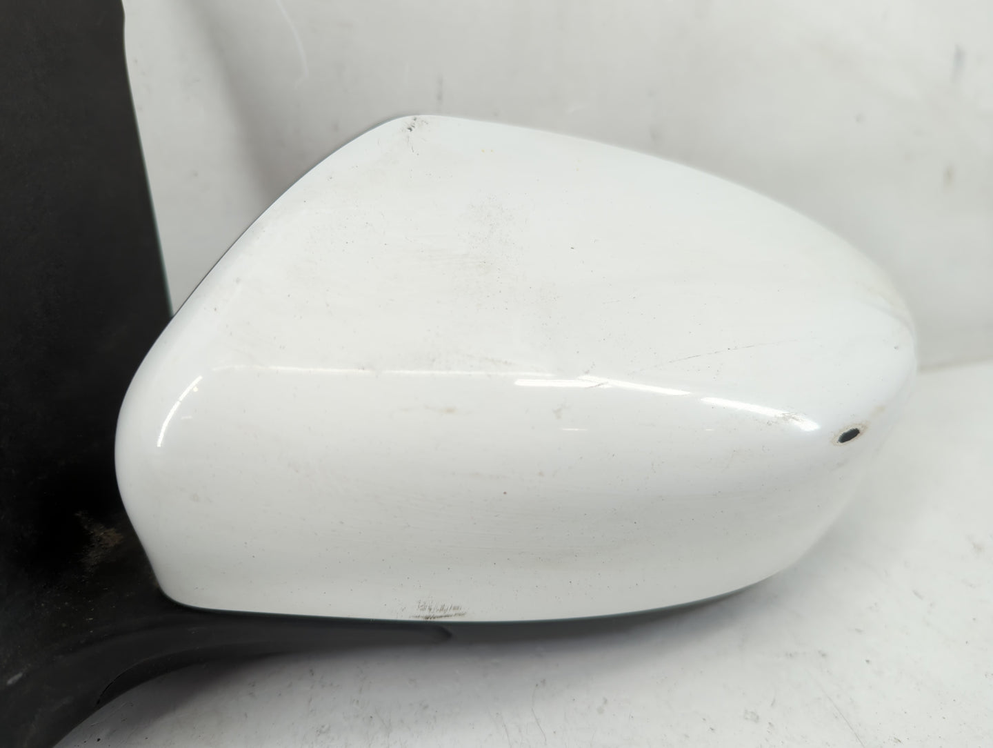 2016-2019 Nissan Sentra Driver Side View Mirror - Left Door Mirror OEM Used - Oemusedautoparts1.com