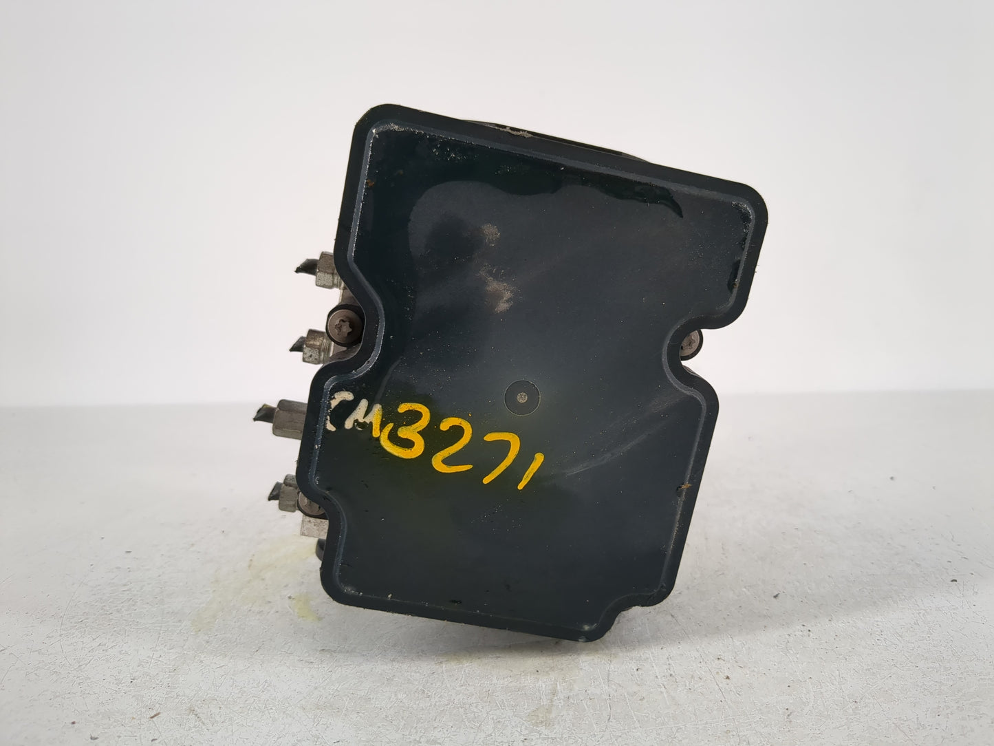 2016-2019 Nissan Sentra ABS Pump Control Module Replacement P/N:47660 4FU0C Fits Fits 2016 2017 2018 2019 OEM Used Auto Part