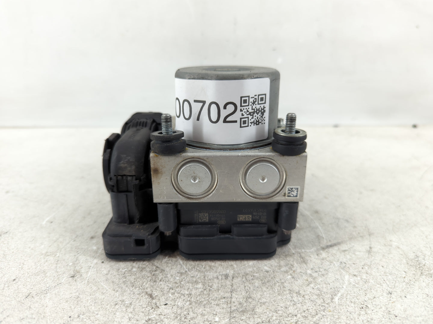 2016-2019 Nissan Sentra ABS Pump Control Module Replacement P/N:47660 4FU0C Fits Fits 2016 2017 2018 2019 OEM Used Auto Part
