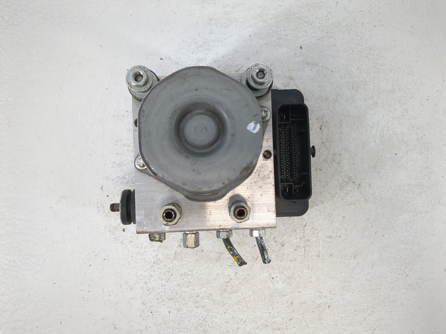 2016-2018 Nissan Sentra ABS Pump Control Module Replacement P/N:4760 4FU0C Fits Fits 2016 2017 2018 OEM Used Auto Parts - Oe