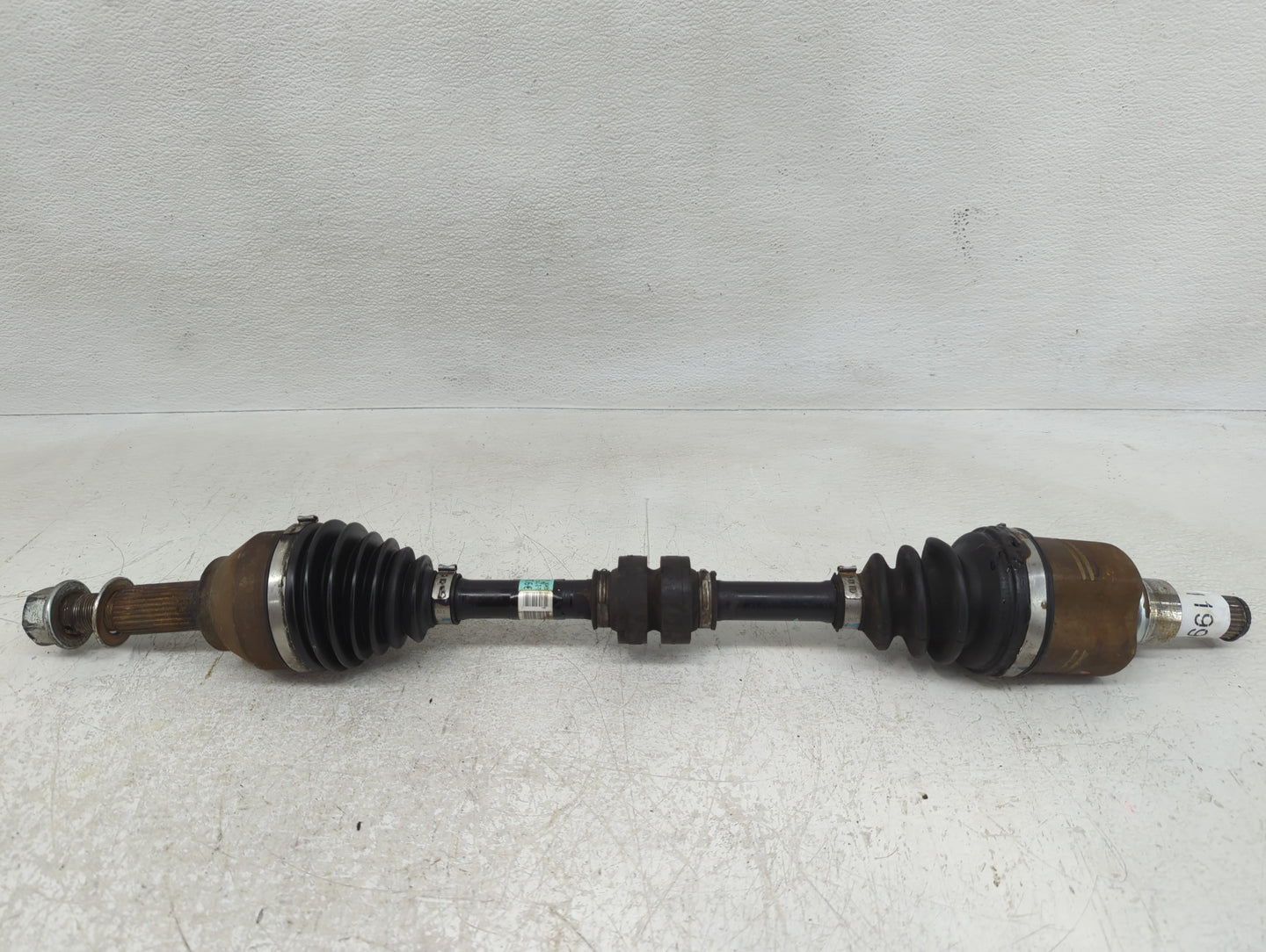 2013-2019 Nissan Sentra Axle Shaft Front Driver Cv C/v - Oemusedautoparts1.com