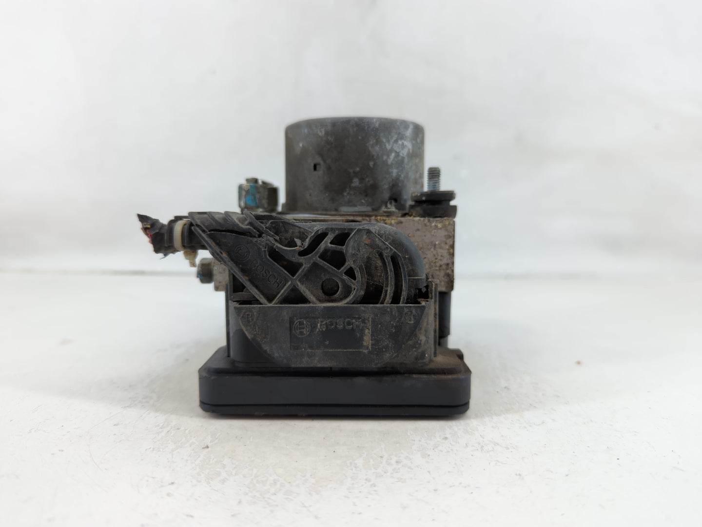 2017 Nissan Sentra ABS Pump Control Module Replacement P/N:47660 5UD0C Fits OEM Used Auto Parts - Oemusedautoparts1.com