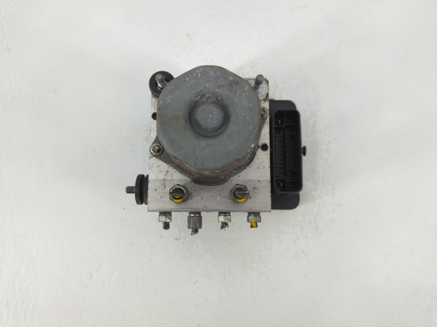 2017 Nissan Sentra ABS Pump Control Module Replacement P/N:47660 5UD0C Fits OEM Used Auto Parts - Oemusedautoparts1.com