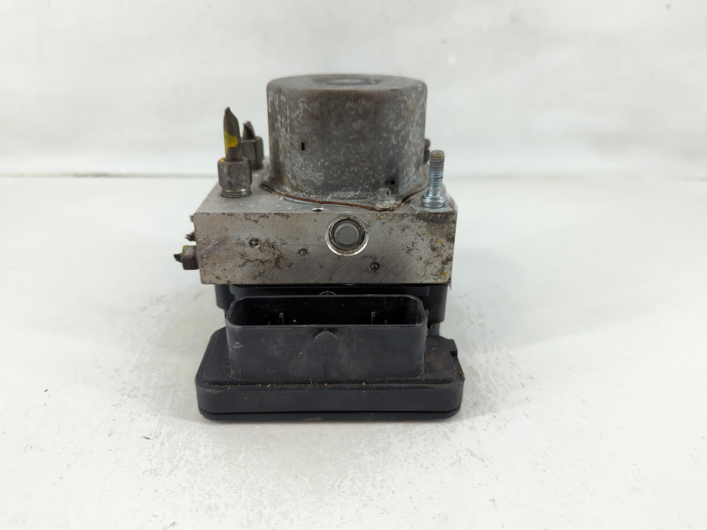 2017 Nissan Sentra ABS Pump Control Module Replacement P/N:47660 5UD0C Fits OEM Used Auto Parts - Oemusedautoparts1.com