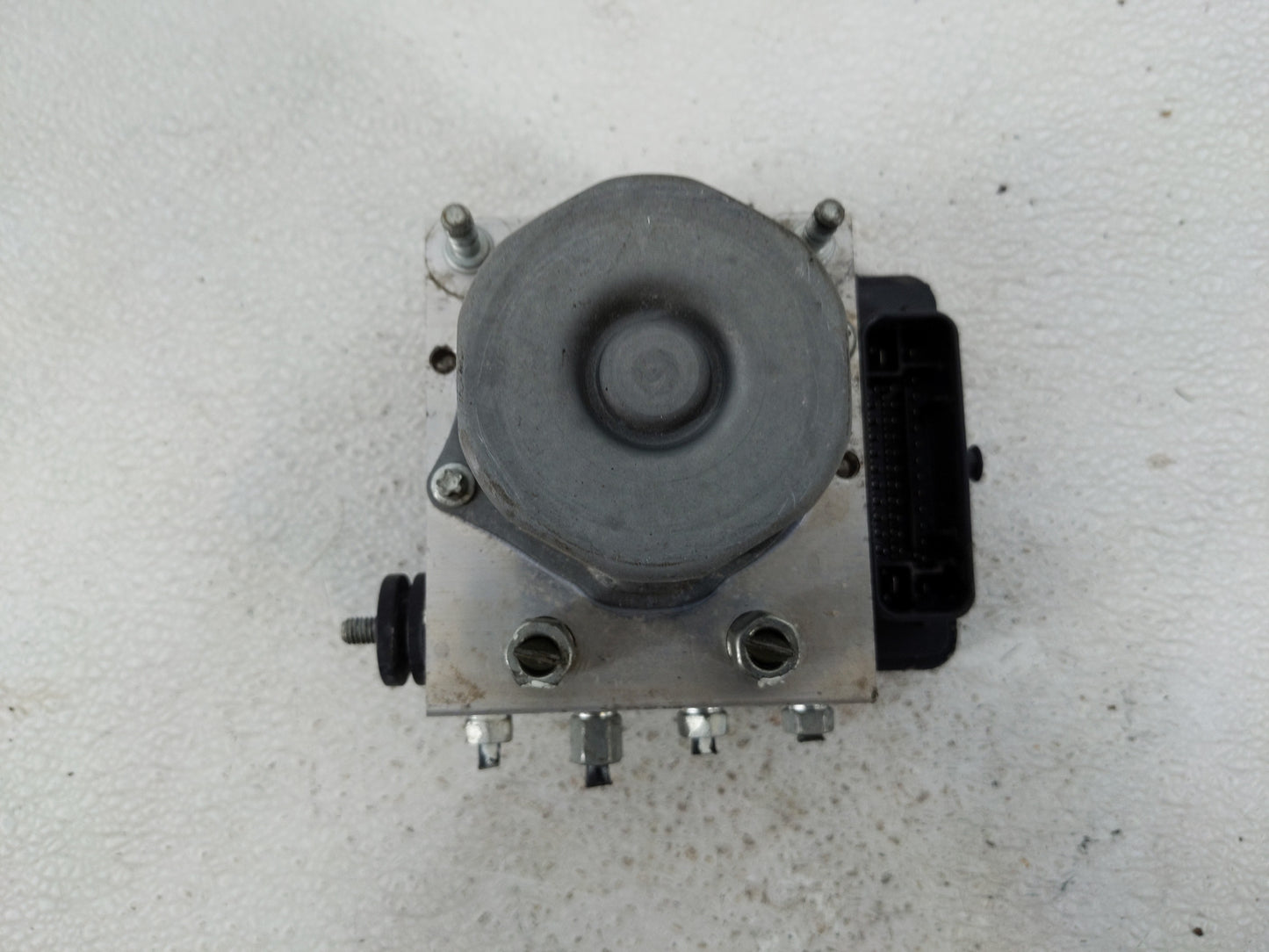 2017-2019 Nissan Sentra ABS Pump Control Module Replacement P/N:47660 5UD0G Fits Fits 2017 2018 2019 OEM Used Auto Parts - O