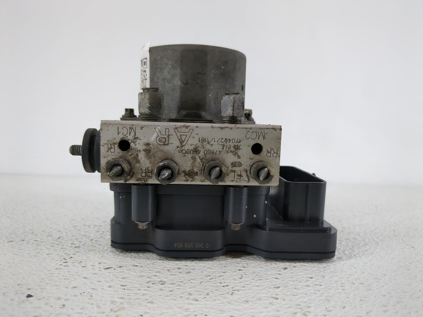 2016-2018 Nissan Sentra ABS Pump Control Module Replacement P/N:47660 4FU0C Fits Fits 2016 2017 2018 OEM Used Auto Parts - O