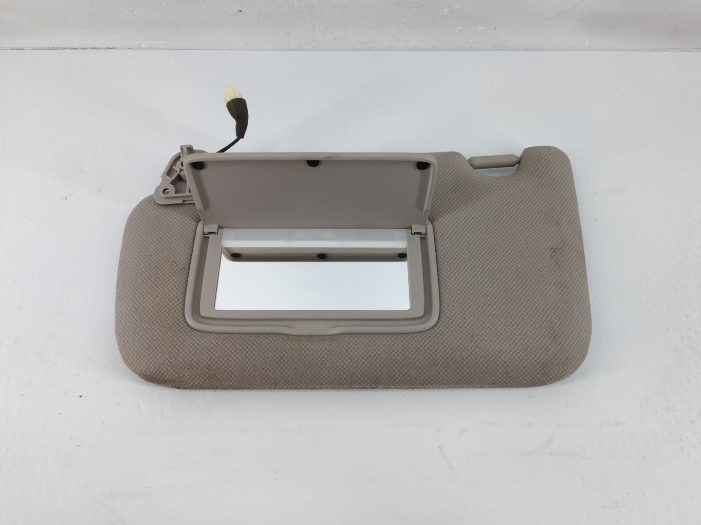 2013-2019 Nissan Sentra Sun Visor Shade Replacement Driver Left Mirror Fits Fits 2013 2014 2015 2016 2017 2018 2019 OEM Used