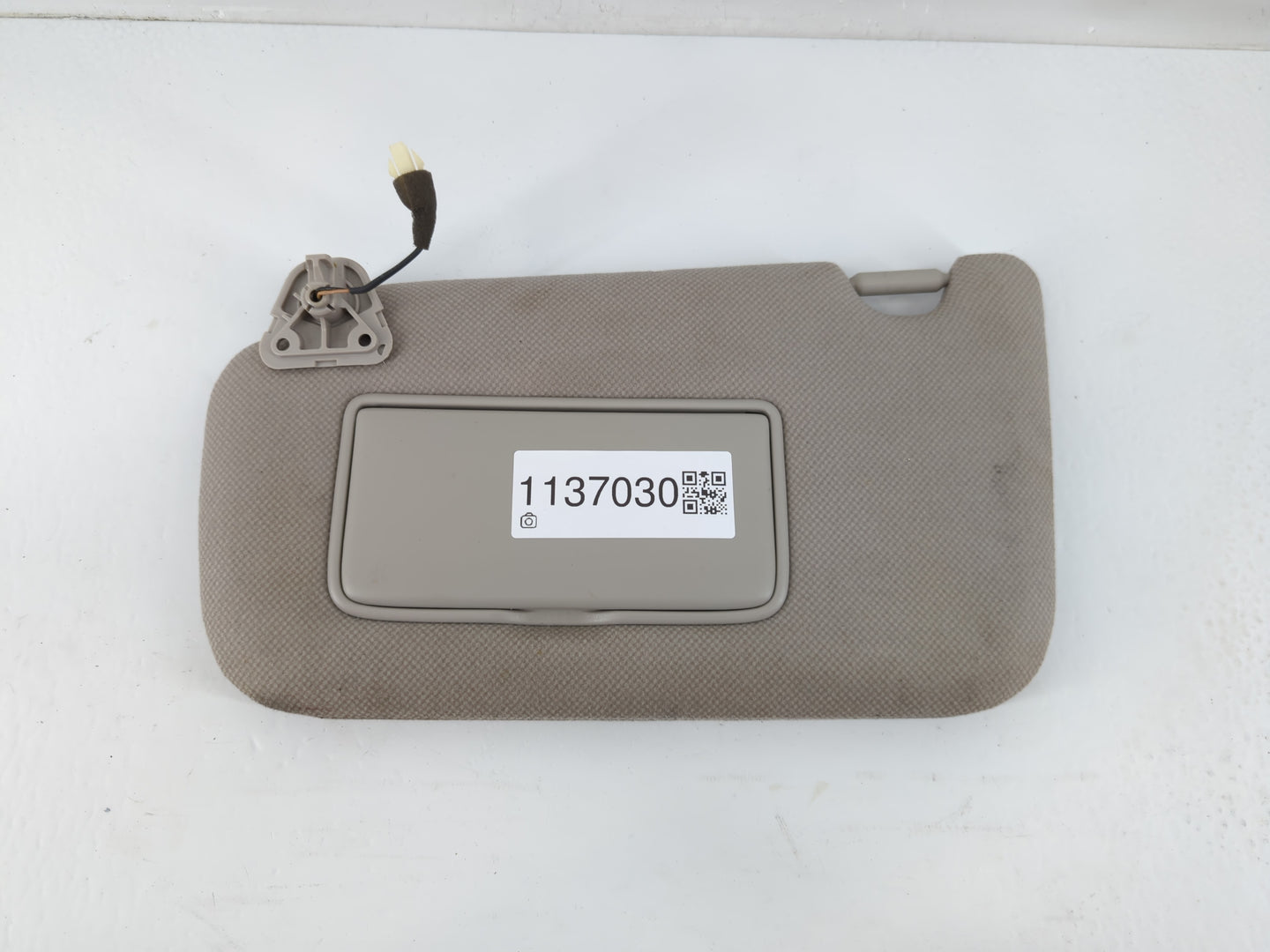 2013-2019 Nissan Sentra Sun Visor Shade Replacement Driver Left Mirror Fits Fits 2013 2014 2015 2016 2017 2018 2019 OEM Used