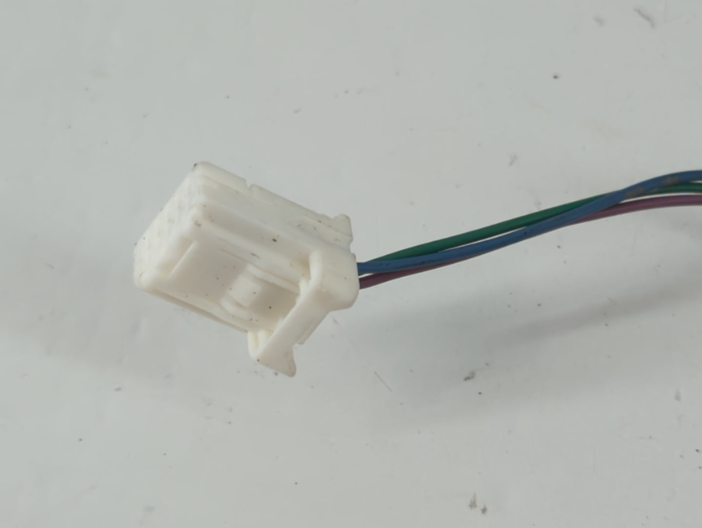 2016-2019 Nissan Sentra Driver Side View Mirror - Left Door Mirror OEM Used - Oemusedautoparts1.com