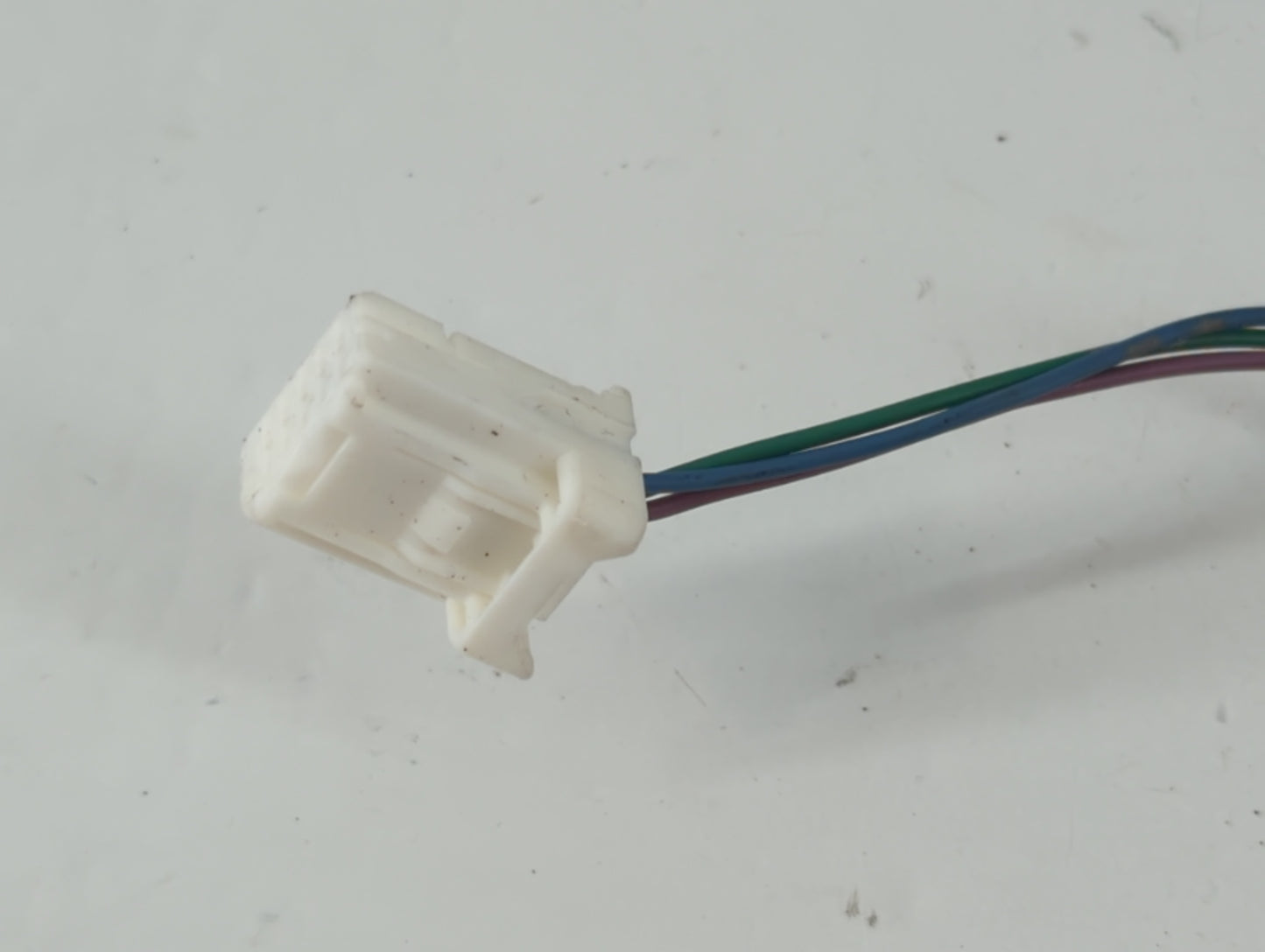 2016-2019 Nissan Sentra Driver Side View Mirror - Left Door Mirror OEM Used - Oemusedautoparts1.com