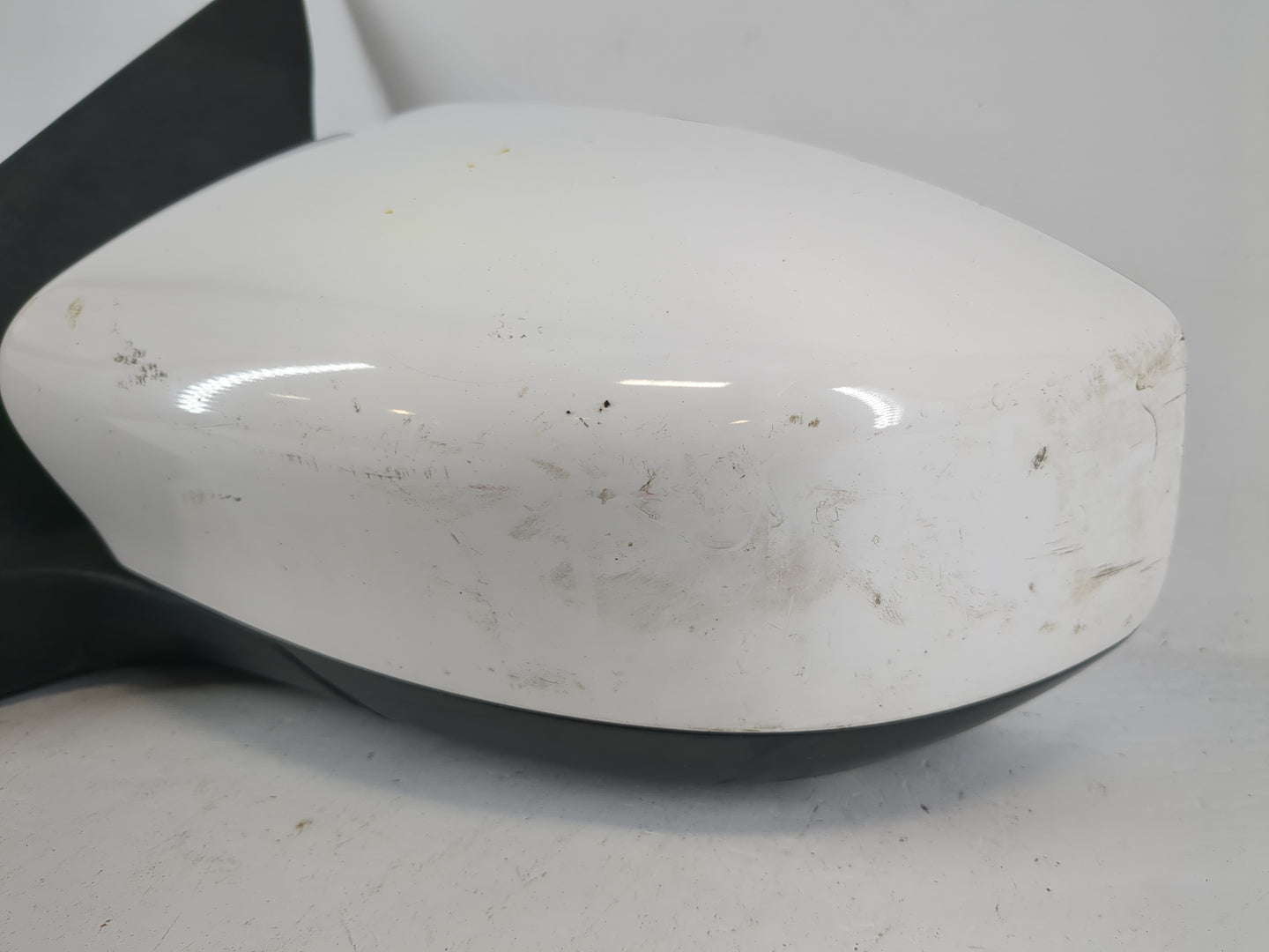 2016-2019 Nissan Sentra Driver Side View Mirror - Left Door Mirror OEM Used - Oemusedautoparts1.com
