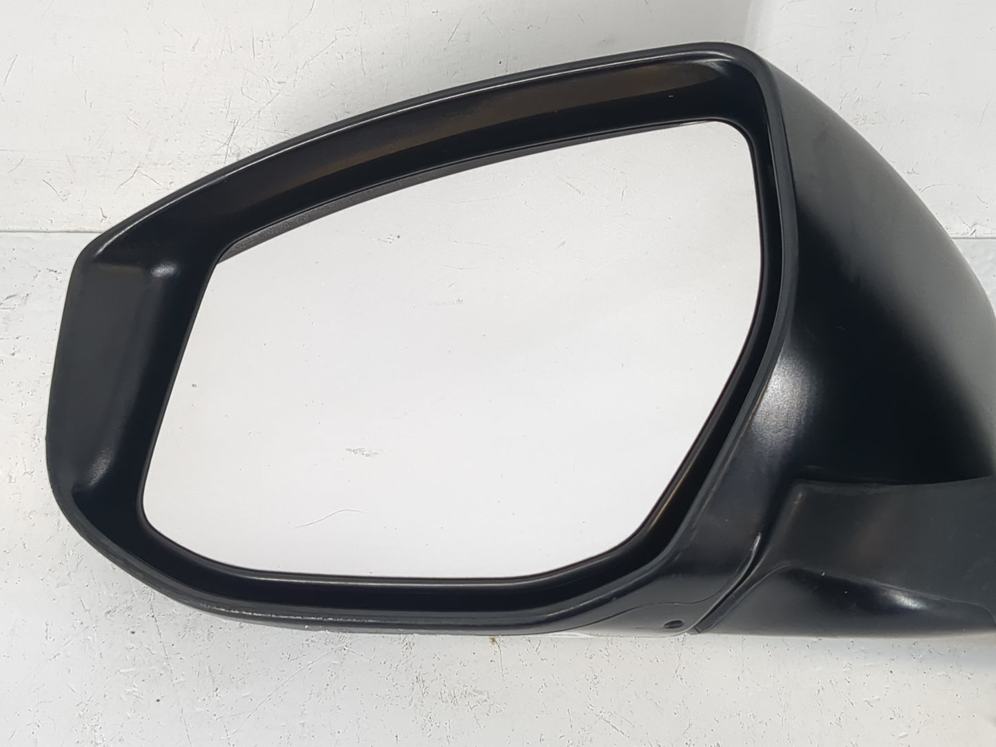 2016-2019 Nissan Sentra Driver Side View Mirror - Left Door Mirror OEM Used - Oemusedautoparts1.com