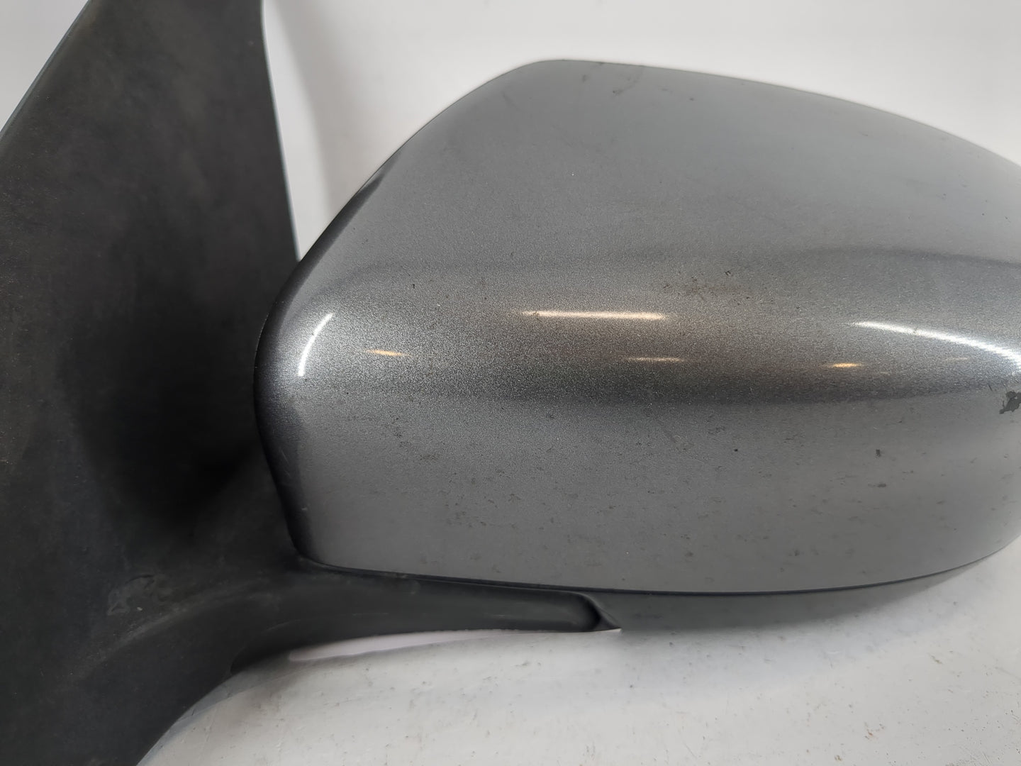 2016-2019 Nissan Sentra Driver Side View Mirror - Left Door Mirror OEM Used - Oemusedautoparts1.com