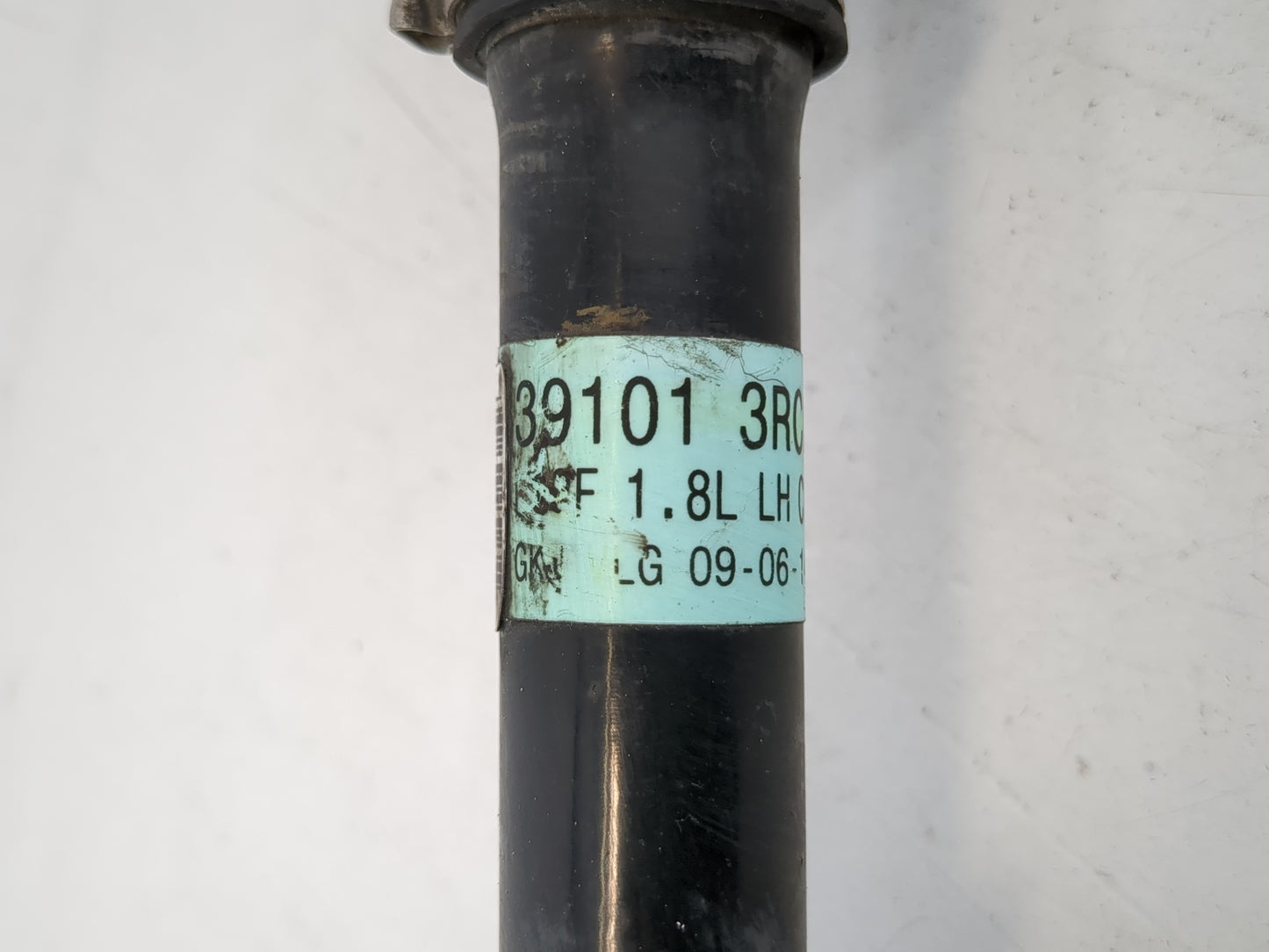 2013-2019 Nissan Sentra Axle Shaft Front Driver Cv C/v - Oemusedautoparts1.com
