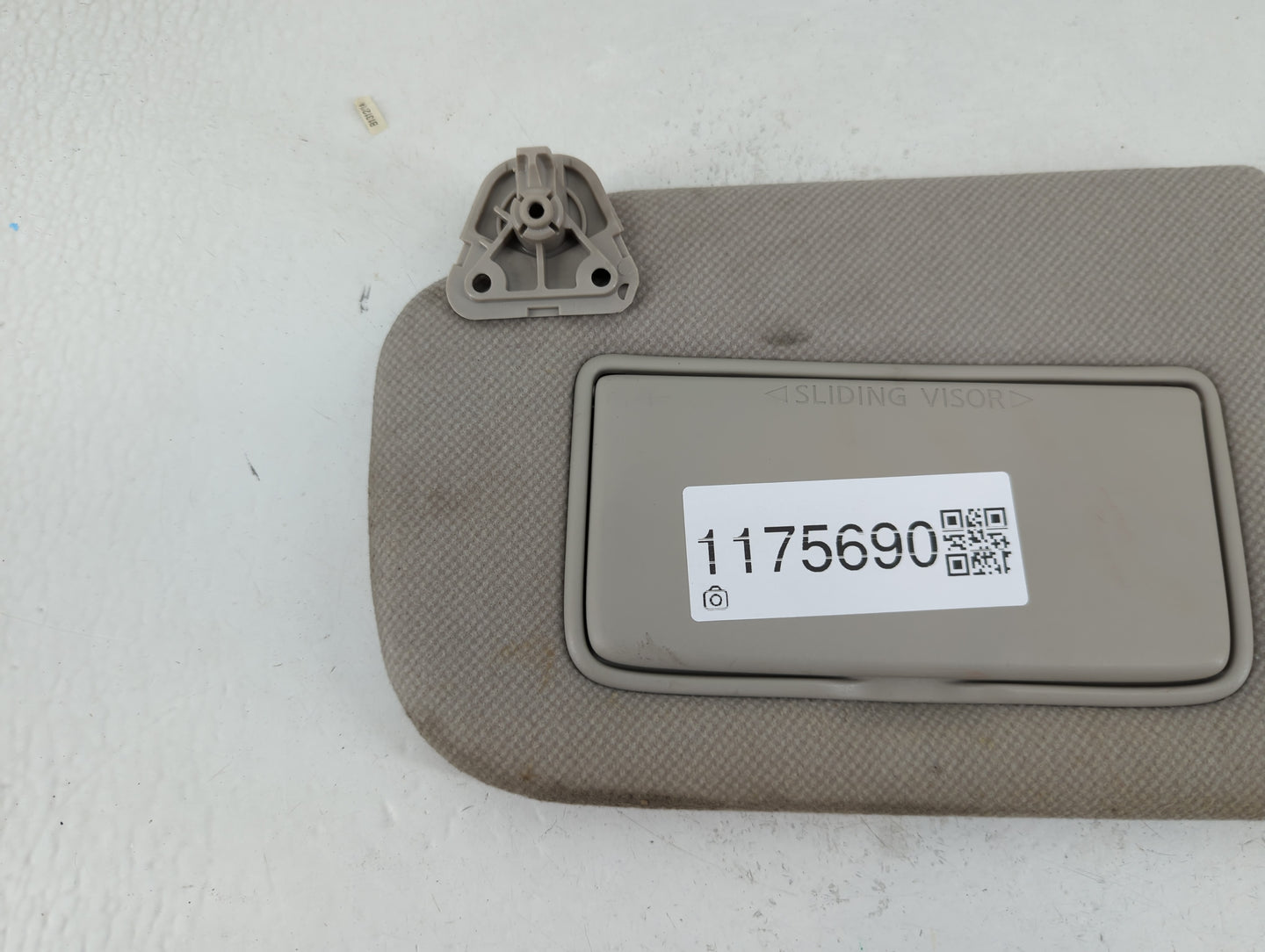2013-2019 Nissan Sentra Sun Visor Shade Replacement Driver Left Mirror Fits Fits 2012 2013 2014 2015 2016 2017 2018 2019 OEM