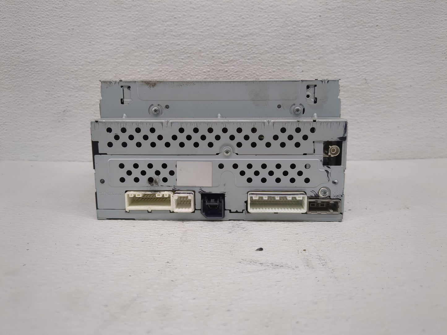 2017-2019 Nissan Sentra Radio AM FM Cd Player Receiver Replacement P/N:28185 4AF6A Fits Fits 2017 2018 2019 OEM Used Auto Pa