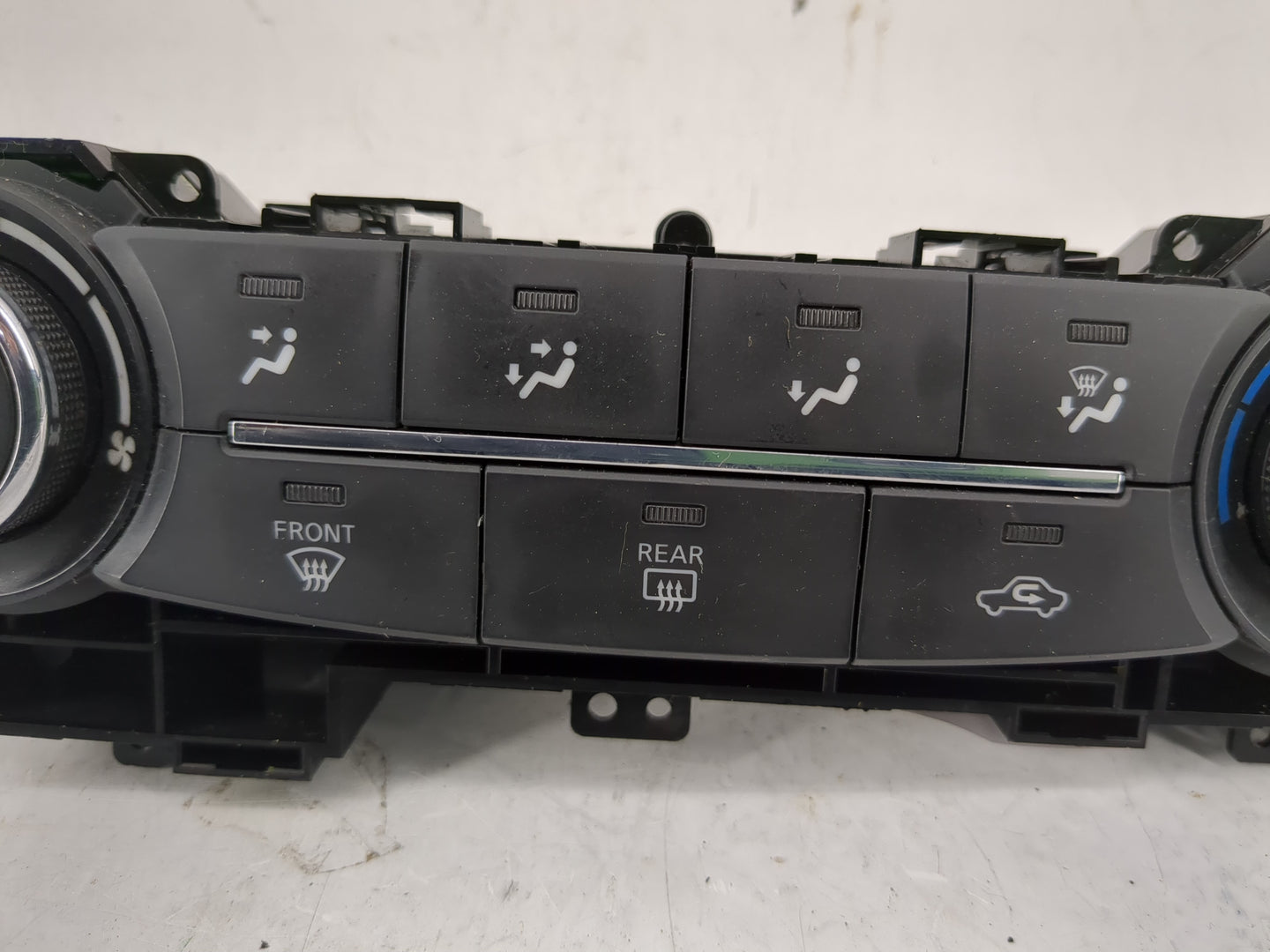 2015-2017 Nissan Sentra Climate Control Module Temperature AC/Heater Replacement P/N:275004AT2A Fits Fits 2015 2016 2017 OEM