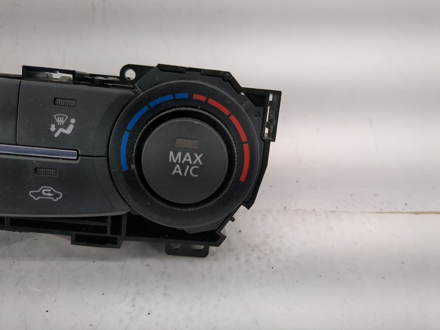 2015-2017 Nissan Sentra Climate Control Module Temperature AC/Heater Replacement P/N:275004AT2A Fits Fits 2015 2016 2017 OEM