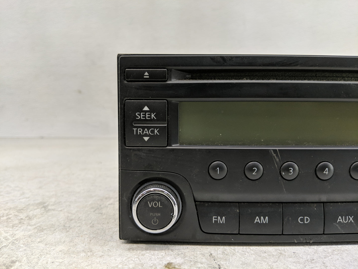 2017-2019 Nissan Sentra Radio AM FM Cd Player Receiver Replacement P/N:28185 3VY0A Fits Fits 2017 2018 2019 OEM Used Auto Pa