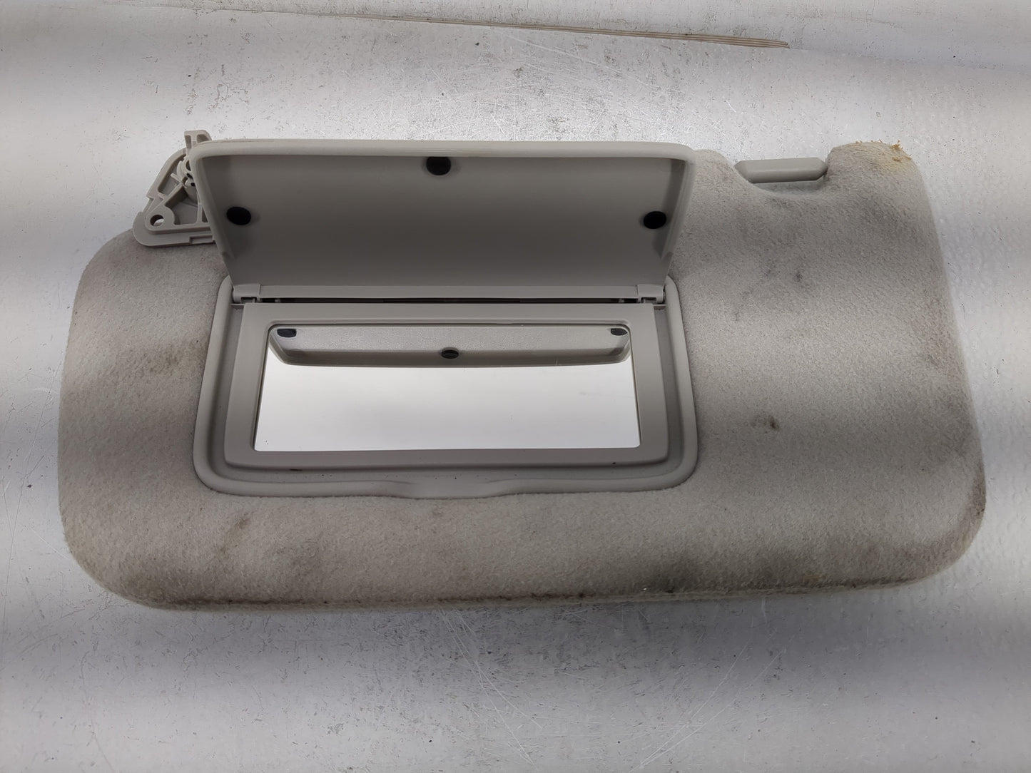 2013-2019 Nissan Sentra Sun Visor Shade Replacement Driver Left Mirror Fits Fits 2012 2013 2014 2015 2016 2017 2018 2019 OEM