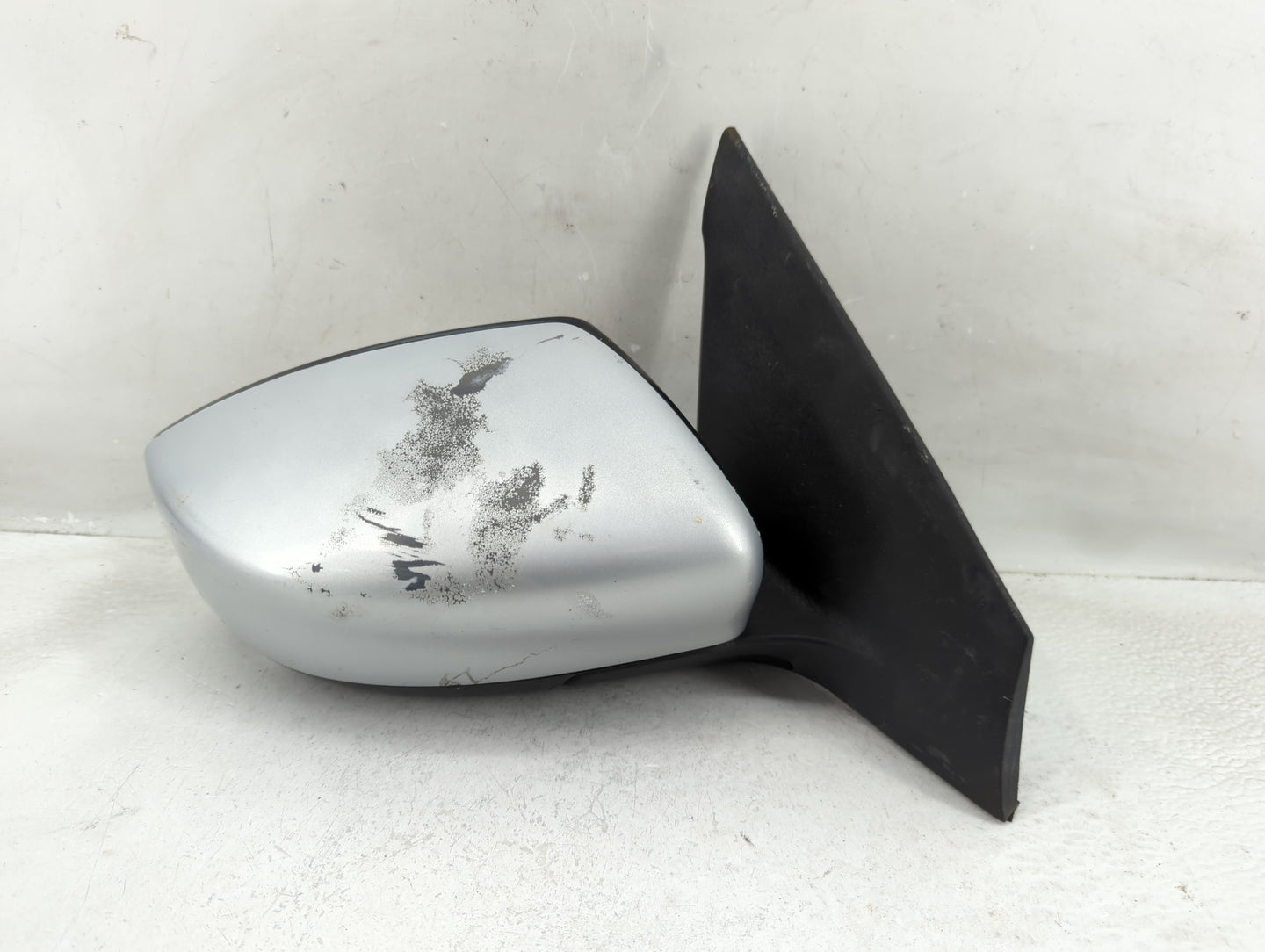 2016-2019 Nissan Sentra Passenger Side View Mirror - Right Door Mirror OEM Used - Oemusedautoparts1.com