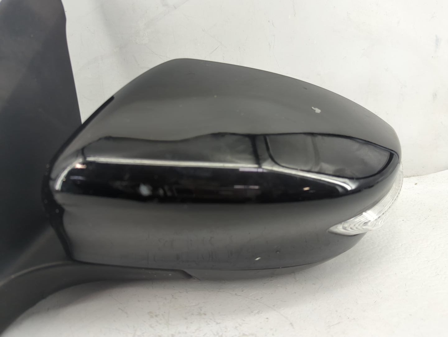 2016-2019 Nissan Sentra Driver Side View Mirror - Left Door Mirror OEM Used - Oemusedautoparts1.com