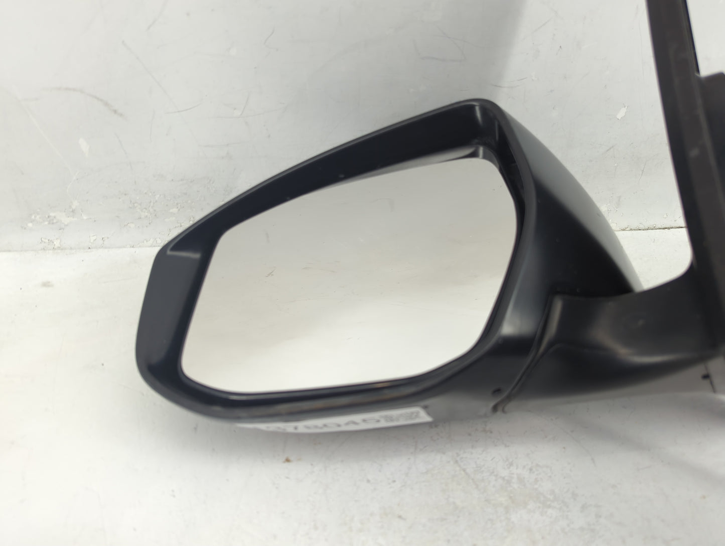 2016-2019 Nissan Sentra Driver Side View Mirror - Left Door Mirror OEM Used - Oemusedautoparts1.com