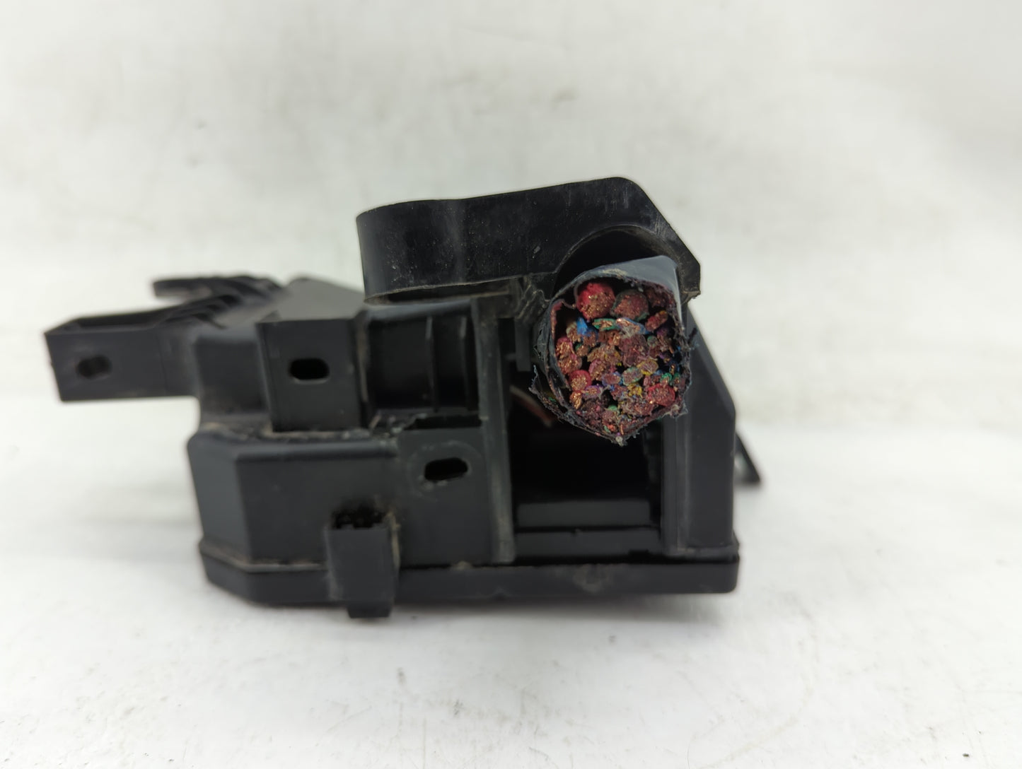 2013-2019 Nissan Sentra Fusebox Fuse Box Panel Relay Module P/N:3S0J00101 284B7 3RA3E Fits Fits 2013 2014 2015 2016 2017 201