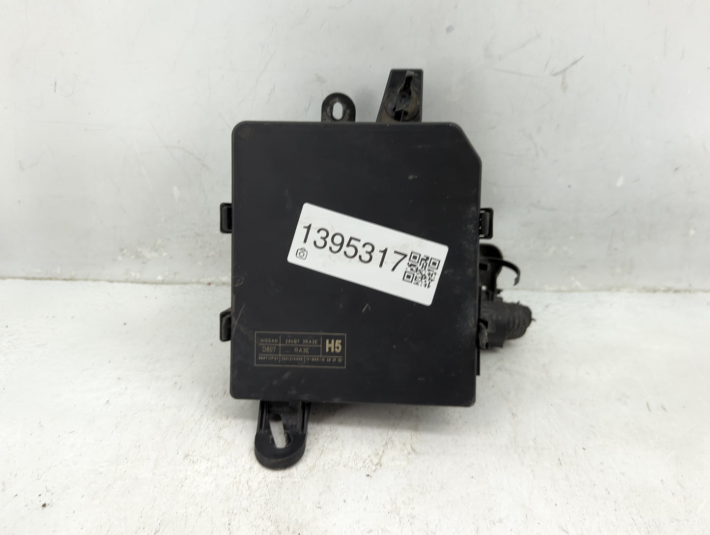 2013-2019 Nissan Sentra Fusebox Fuse Box Panel Relay Module P/N:284B7 3RA3E Fits Fits 2013 2014 2015 2016 2017 2018 2019 OEM