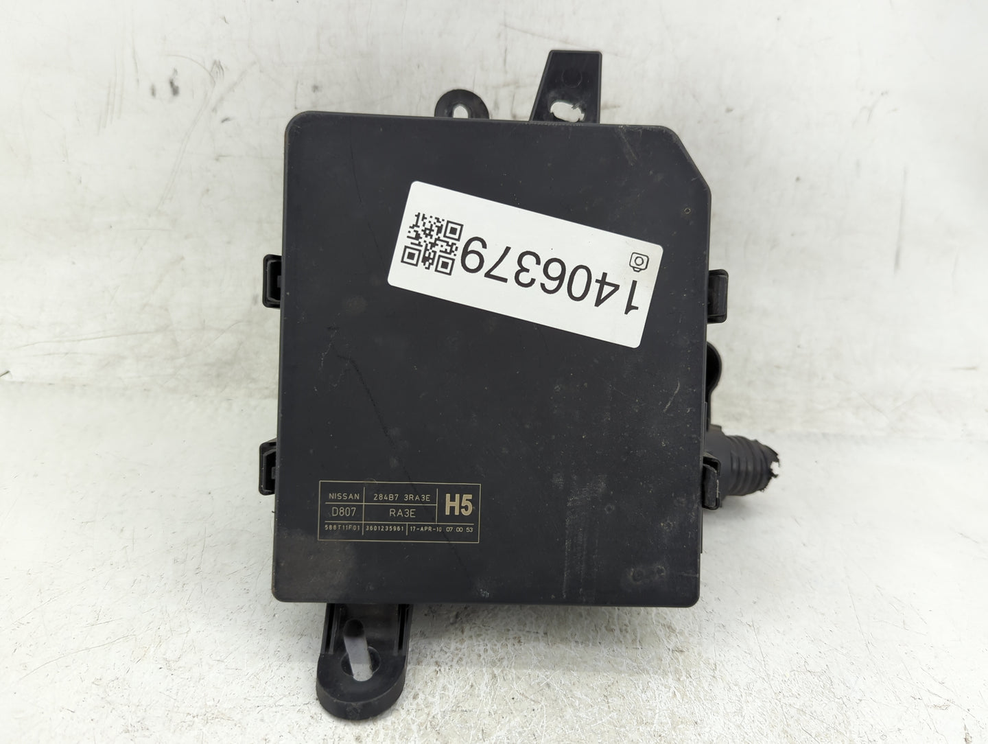 2013-2019 Nissan Sentra Fusebox Fuse Box Panel Relay Module P/N:284B7 3RA3E Fits Fits 2013 2014 2015 2016 2017 2018 2019 OEM