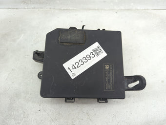 compare product 2013-2019 Nissan Sentra Fusebox Fuse Box Panel Relay Module P/N:284B7 3RA3E 284B73RA3E Fits OEM Used Auto Parts