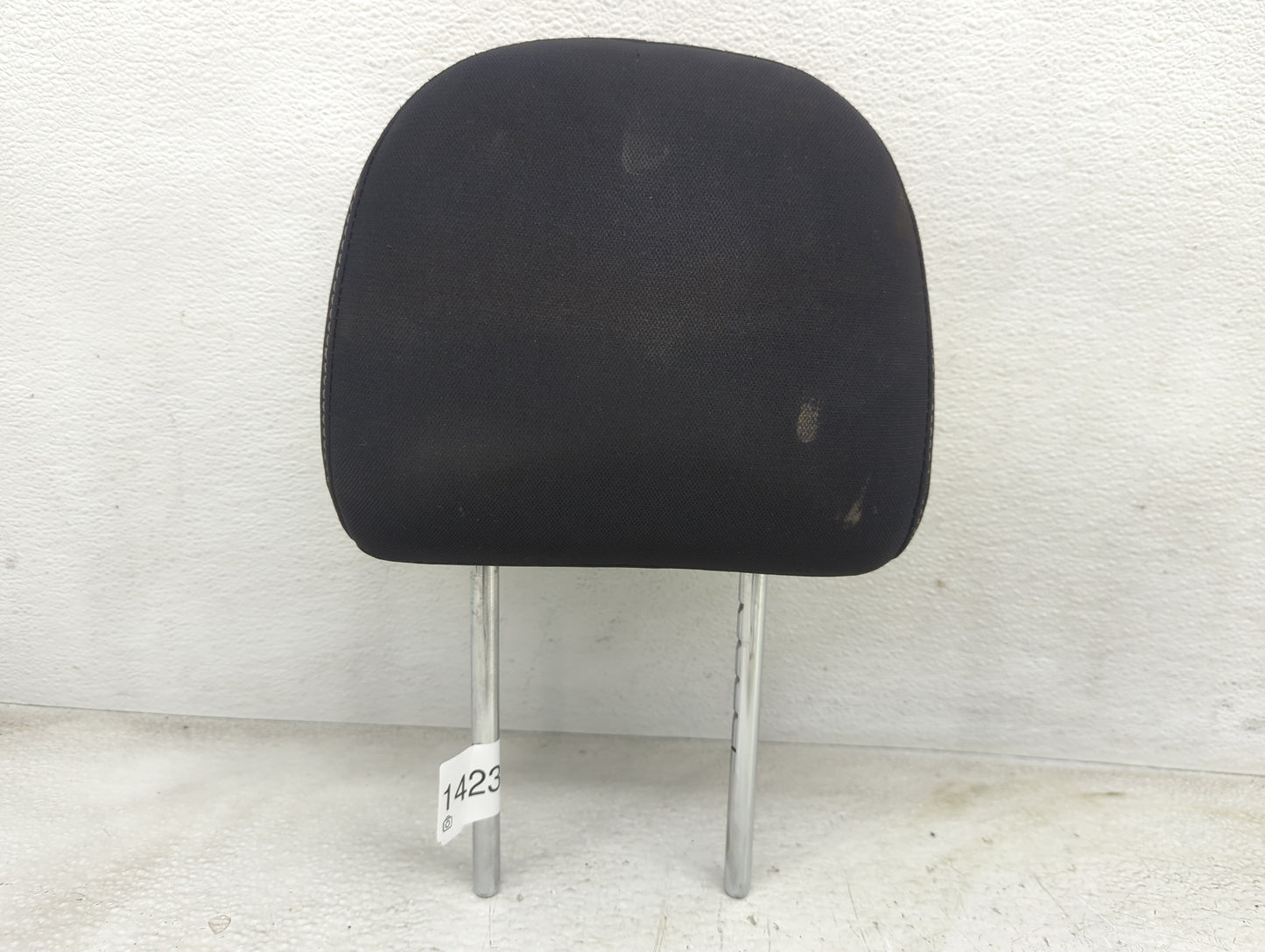 2016-2017 Nissan Sentra Headrest Head Rest Front Driver Passenger Seat - Oemusedautoparts1.com