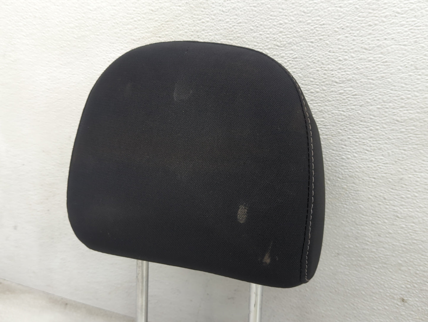 2016-2017 Nissan Sentra Headrest Head Rest Front Driver Passenger Seat - Oemusedautoparts1.com