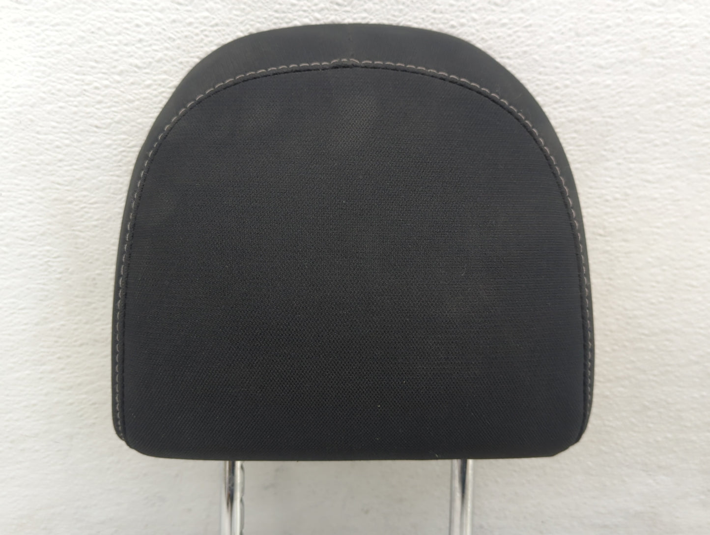2016-2017 Nissan Sentra Headrest Head Rest Front Driver Passenger Seat - Oemusedautoparts1.com
