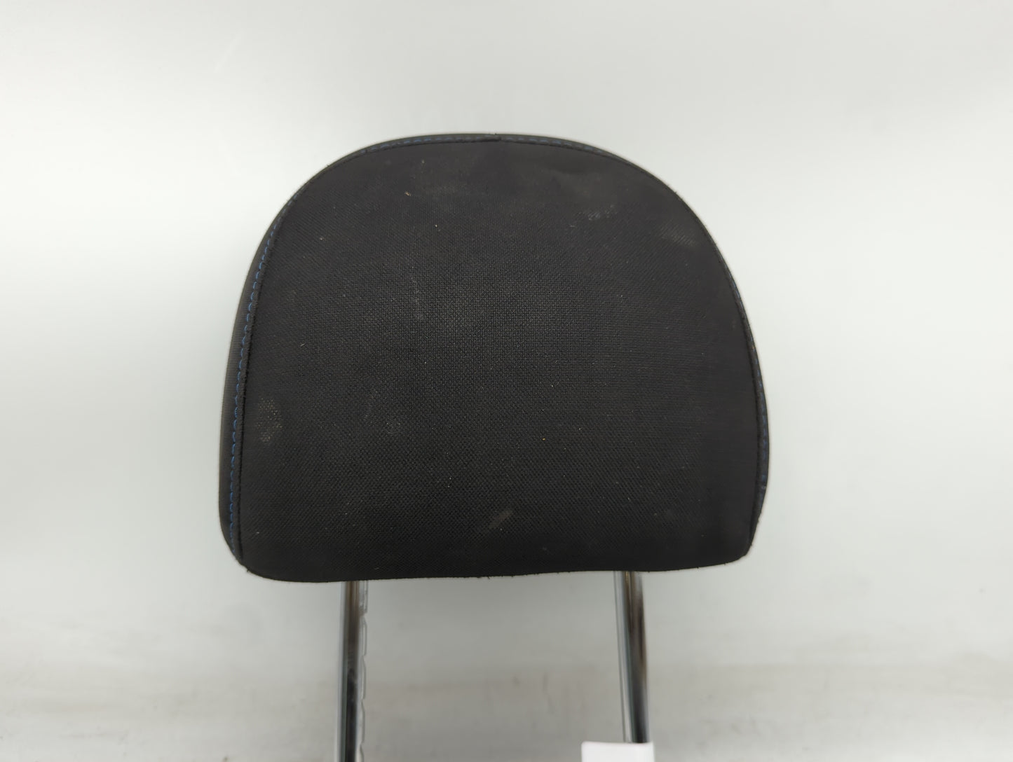 2017-2019 Nissan Sentra Headrest Head Rest Front Driver Passenger Seat - Oemusedautoparts1.com