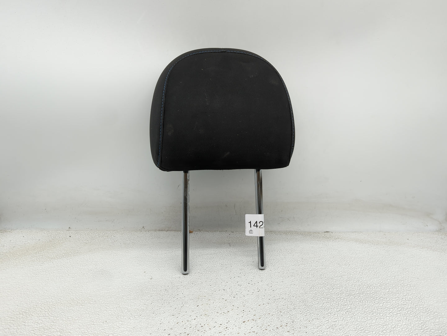 2017-2019 Nissan Sentra Headrest Head Rest Front Driver Passenger Seat - Oemusedautoparts1.com