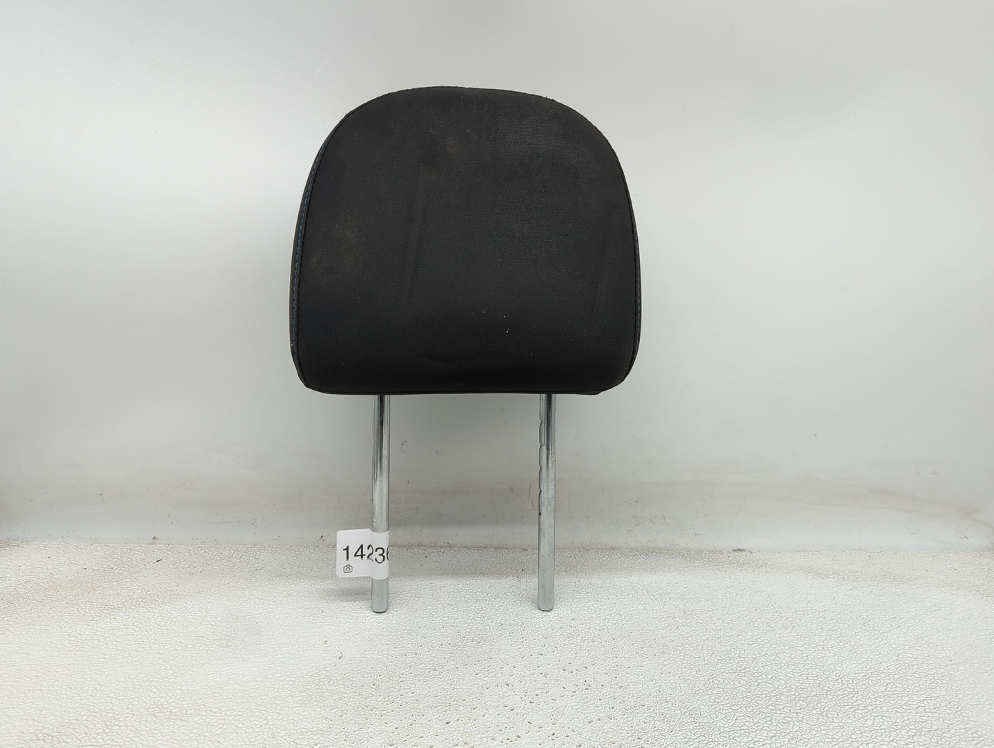 2016-2017 Nissan Sentra Headrest Head Rest Front Driver Passenger Seat Fits Fits 2016 2017 OEM Used Auto Parts - Oemusedauto