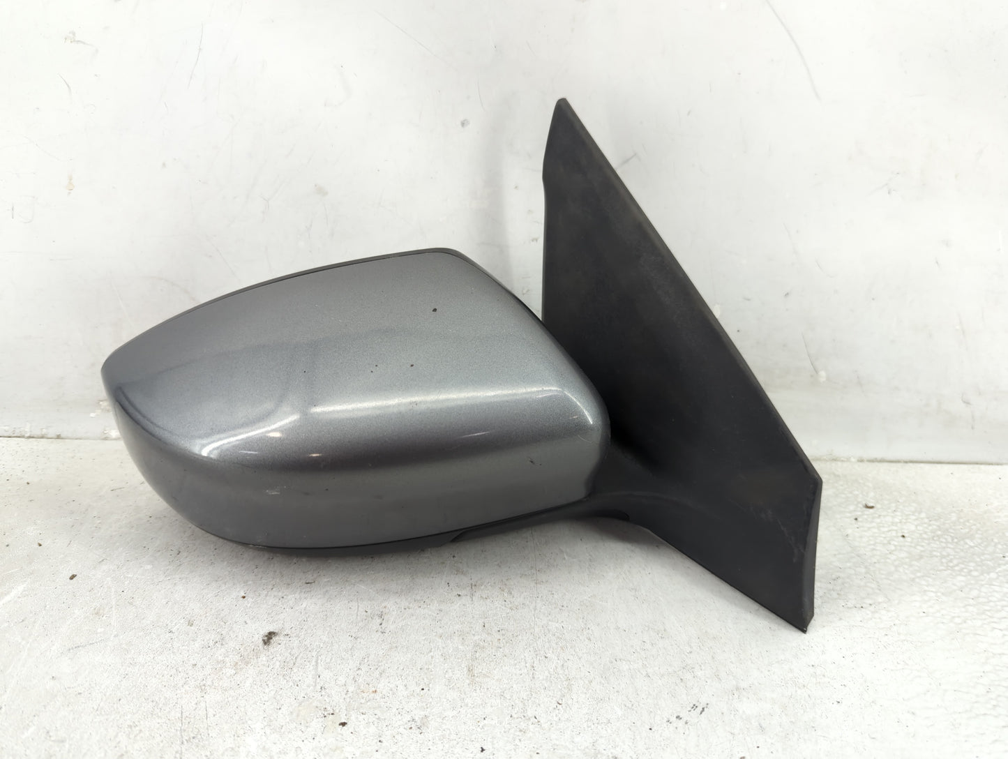 2016-2019 Nissan Sentra Passenger Side View Mirror - Right Door Mirror OEM Used - Oemusedautoparts1.com