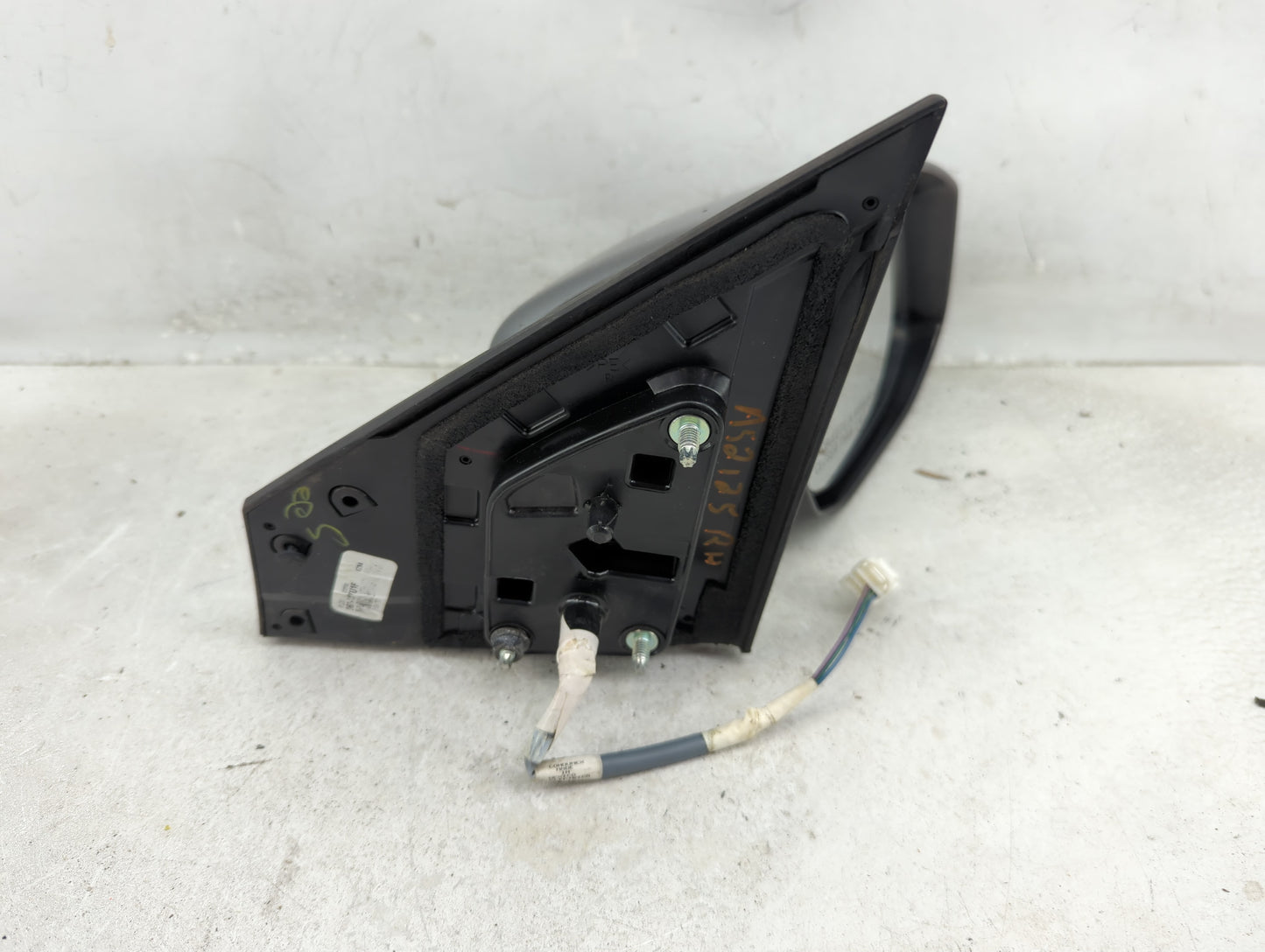 2016-2019 Nissan Sentra Passenger Side View Mirror - Right Door Mirror OEM Used - Oemusedautoparts1.com