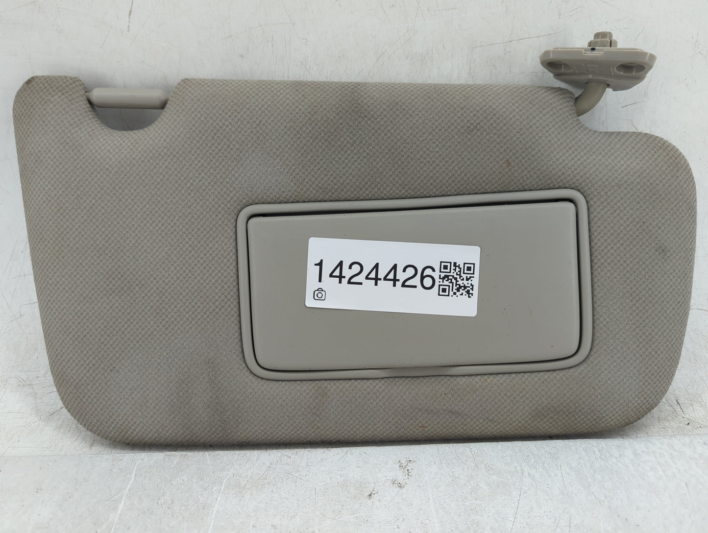 2013-2019 Nissan Sentra Sun Visor Shade Replacement Passenger Right Mirror Fits Fits 2012 2013 2014 2015 2016 2017 2018 2019