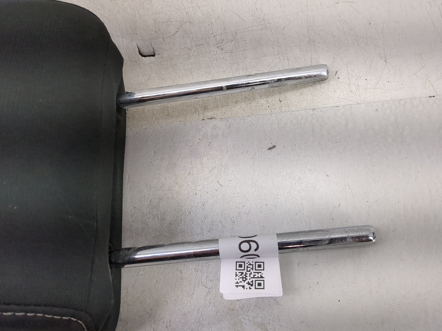 2017-2019 Nissan Sentra Headrest Head Rest Front Driver Passenger Seat - Oemusedautoparts1.com