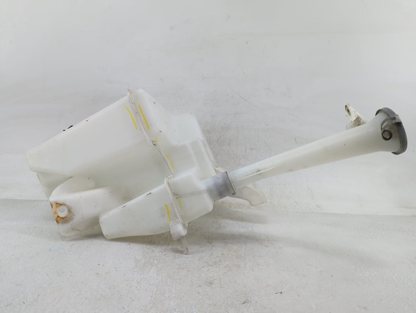 2016-2019 Nissan Sentra Windshield Washer Fluid Reservoir Bottle Oem - Oemusedautoparts1.com
