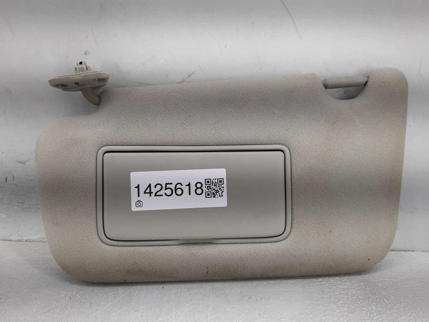 2013-2019 Nissan Sentra Sun Visor Shade Replacement Driver Left Mirror Fits Fits 2012 2013 2014 2015 2016 2017 2018 2019 OEM