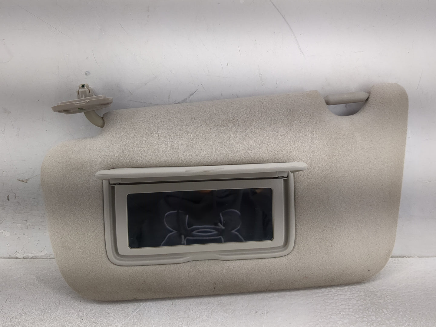 2013-2019 Nissan Sentra Sun Visor Shade Replacement Driver Left Mirror Fits Fits 2012 2013 2014 2015 2016 2017 2018 2019 OEM
