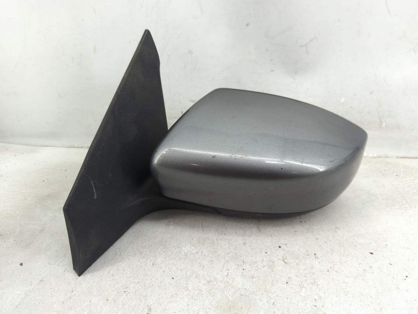 2016-2019 Nissan Sentra Driver Side View Mirror - Left Door Mirror OEM Used - Oemusedautoparts1.com
