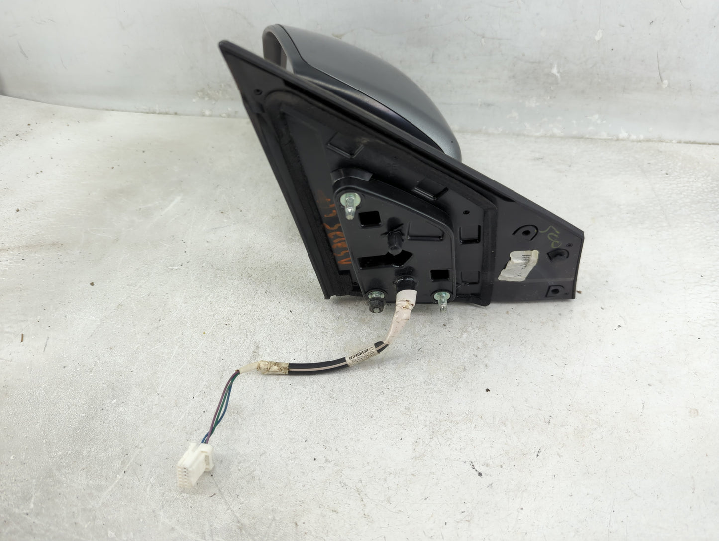 2016-2019 Nissan Sentra Driver Side View Mirror - Left Door Mirror OEM Used - Oemusedautoparts1.com