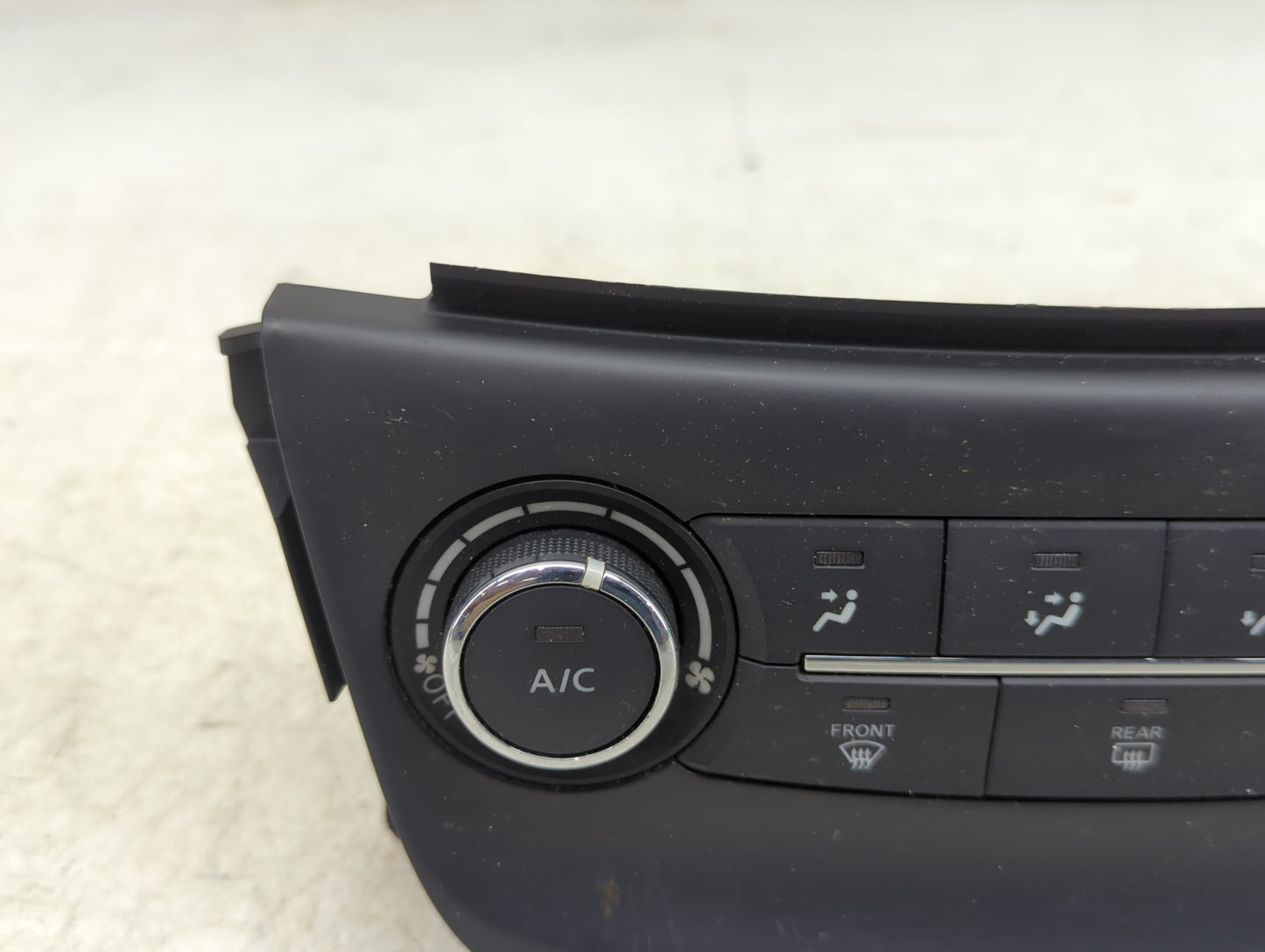 2017-2019 Nissan Sentra Climate Control Module Temperature AC/Heater Replacement Fits Fits 2017 2018 2019 OEM Used Auto Part