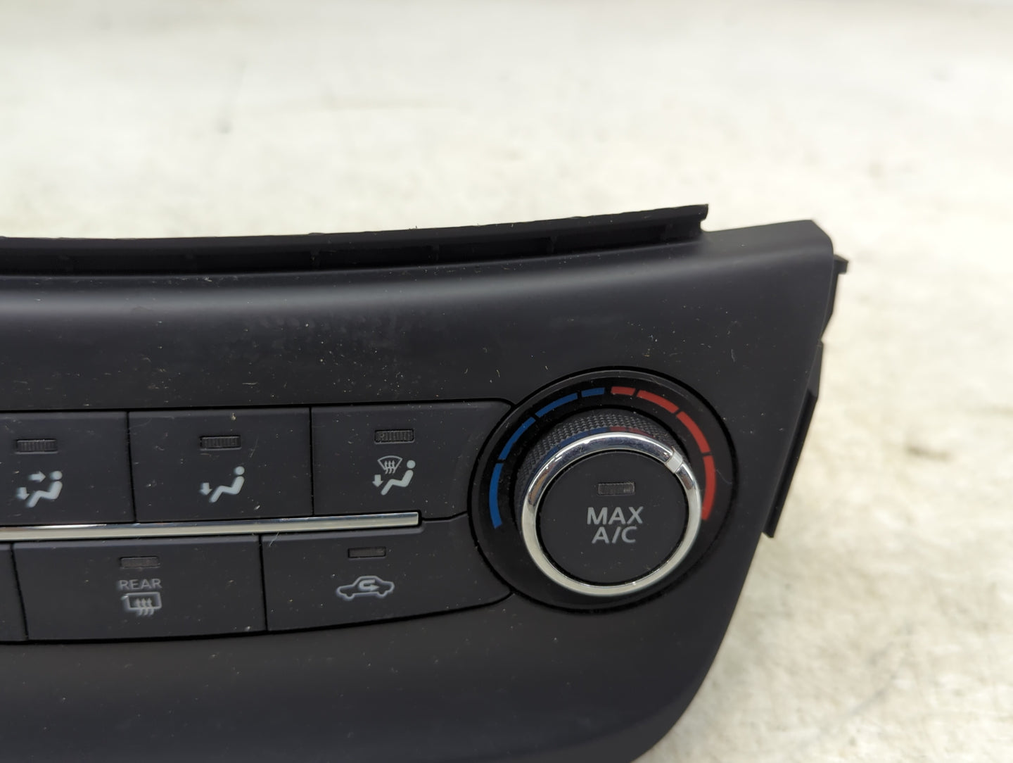 2017-2019 Nissan Sentra Climate Control Module Temperature AC/Heater Replacement Fits Fits 2017 2018 2019 OEM Used Auto Part