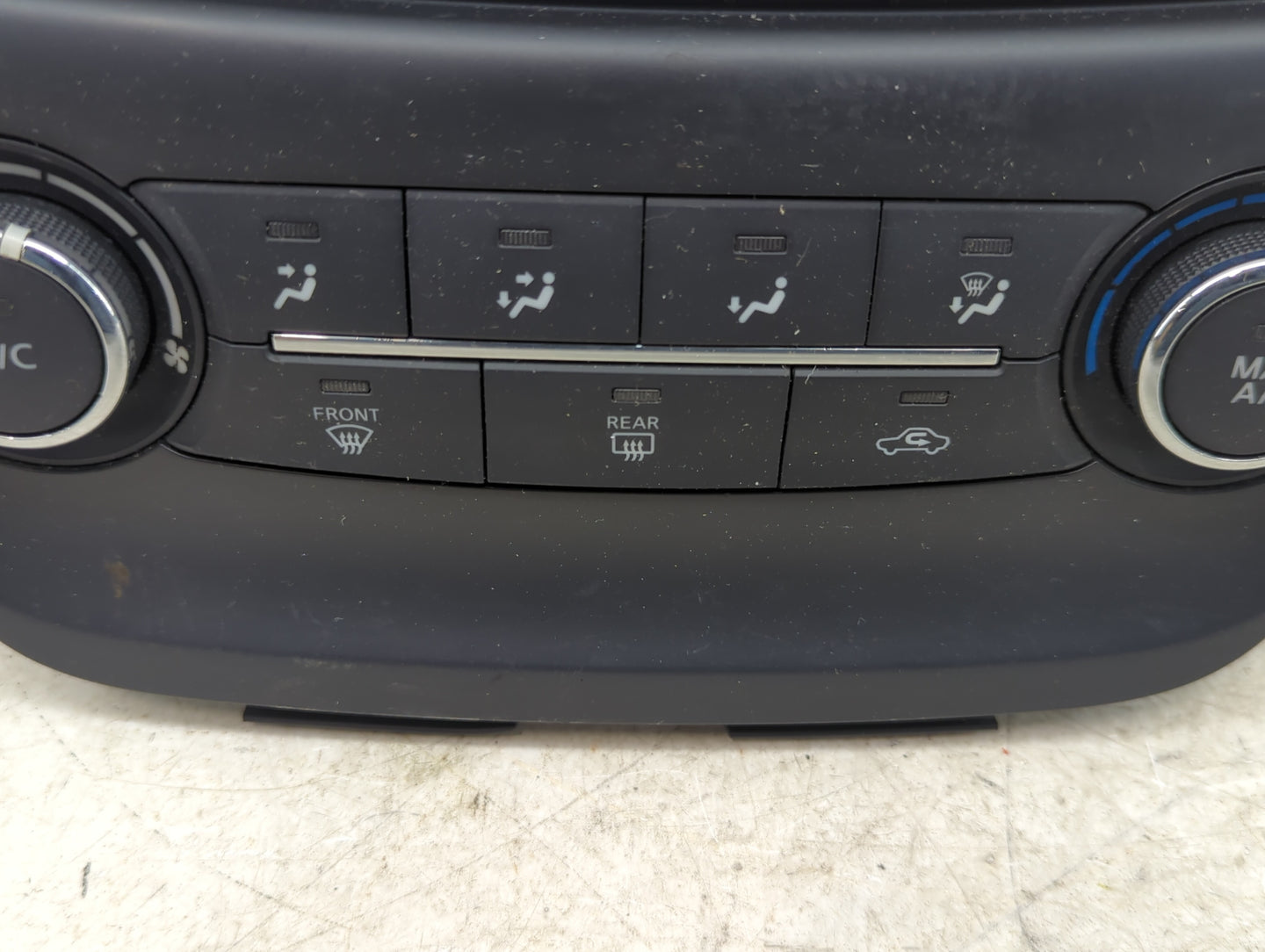2017-2019 Nissan Sentra Climate Control Module Temperature AC/Heater Replacement Fits Fits 2017 2018 2019 OEM Used Auto Part
